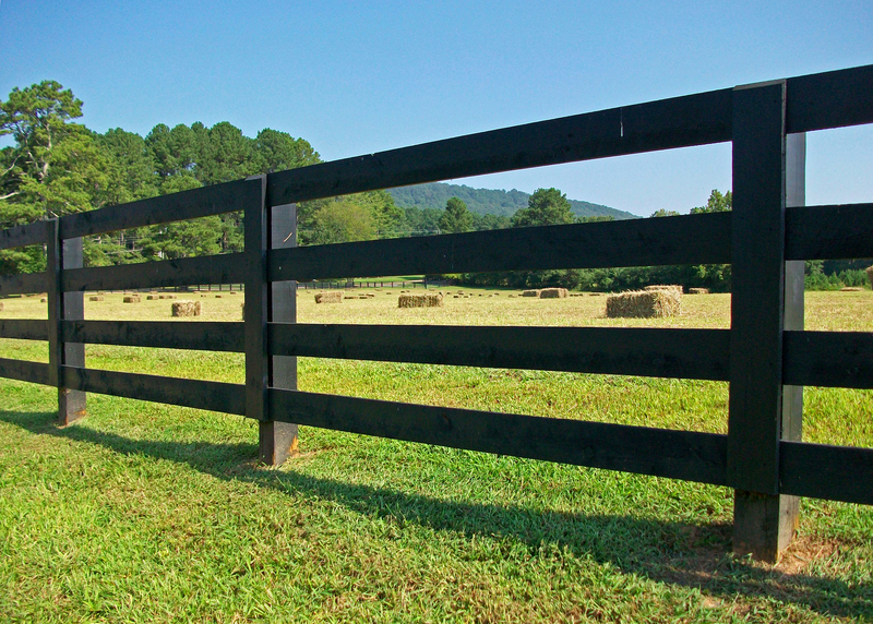 Steel Fence Post Fencing - Stock and Noble