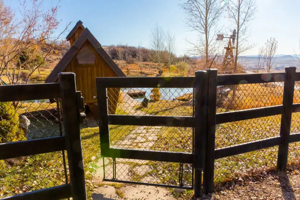 Stock and Noble Premium Steel Post and Rail Fencing, Black, 3 Rail, 4 foot wide gate