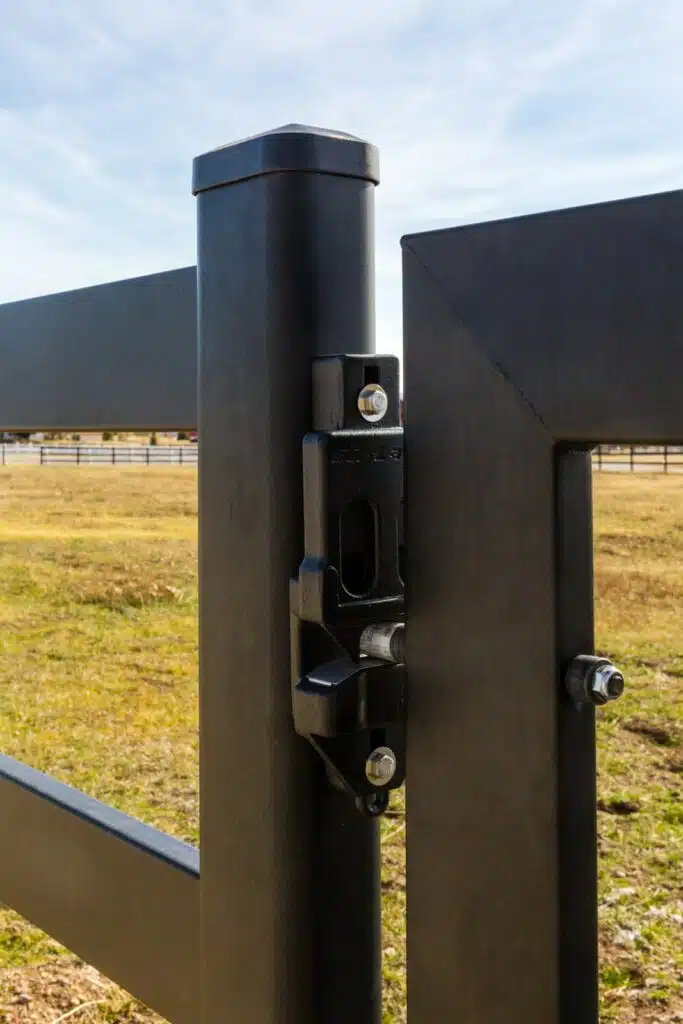 Stock and Noble Premium Steel Post and Rail Fencing, Black, Ezy Latch-2