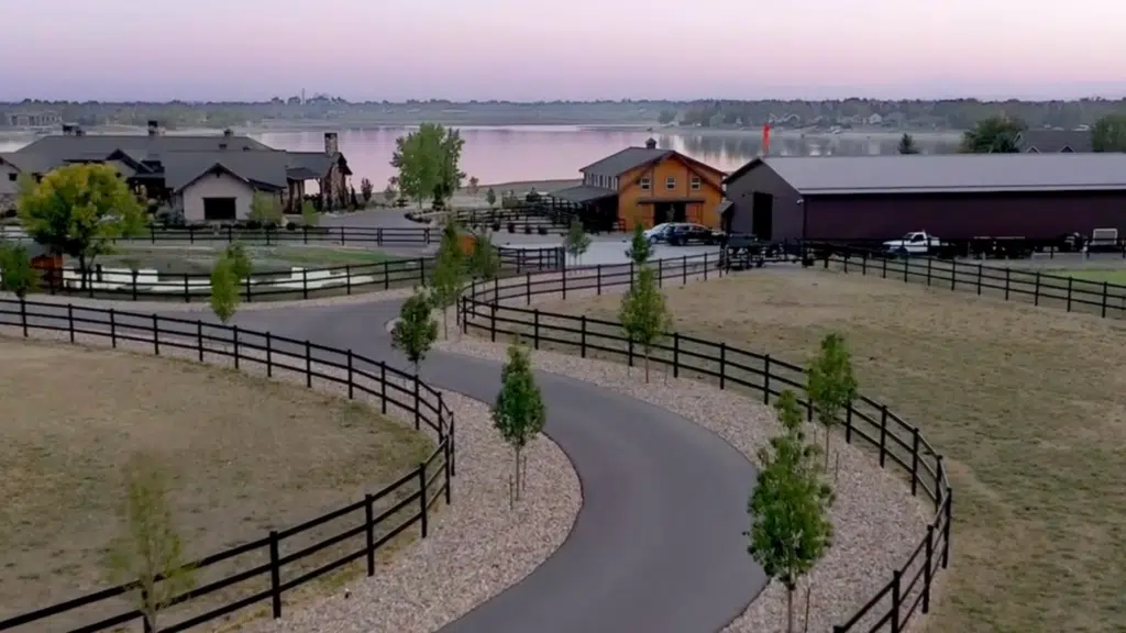 Premium Steel post and Rail fencing - Stock and noble - Black Fencing